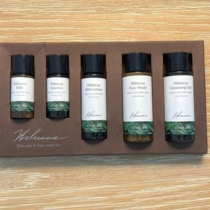 Hibiscus Skin Care & Face Wash Set (NWT)